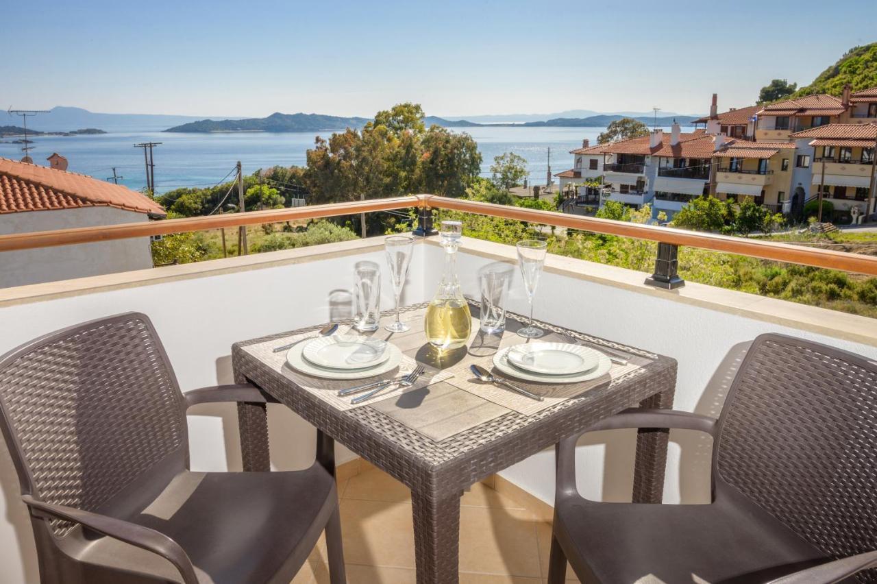 Pension Stelios Ouranoupoli Bagian luar foto