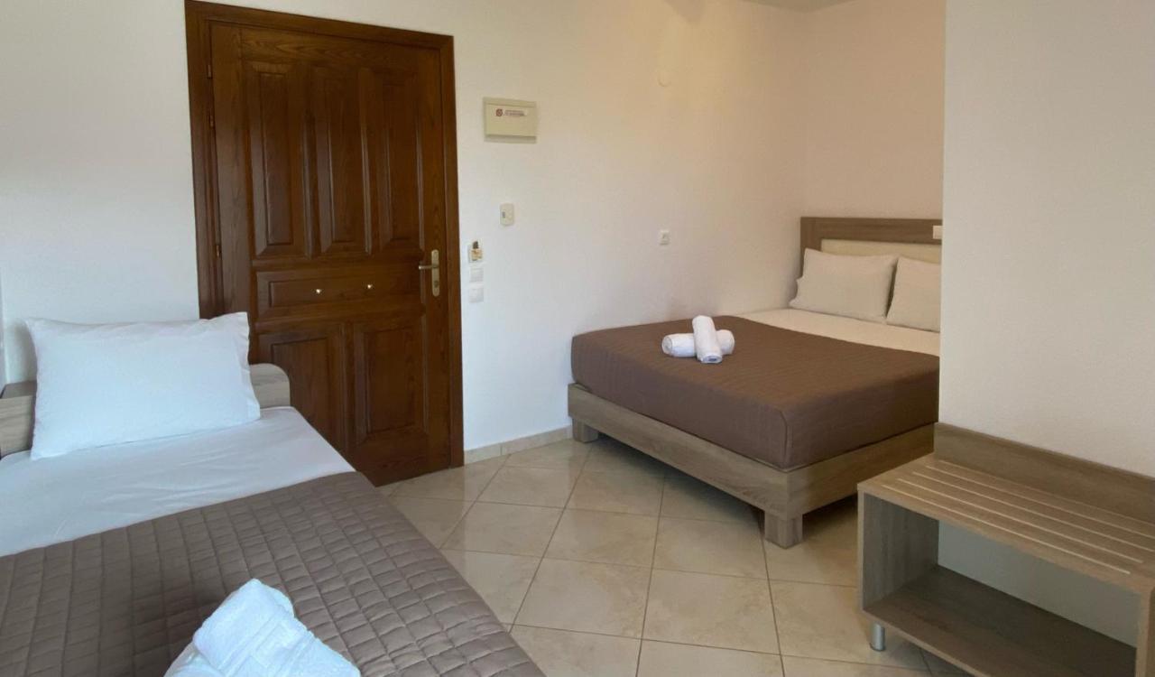 Pension Stelios Ouranoupoli Bagian luar foto